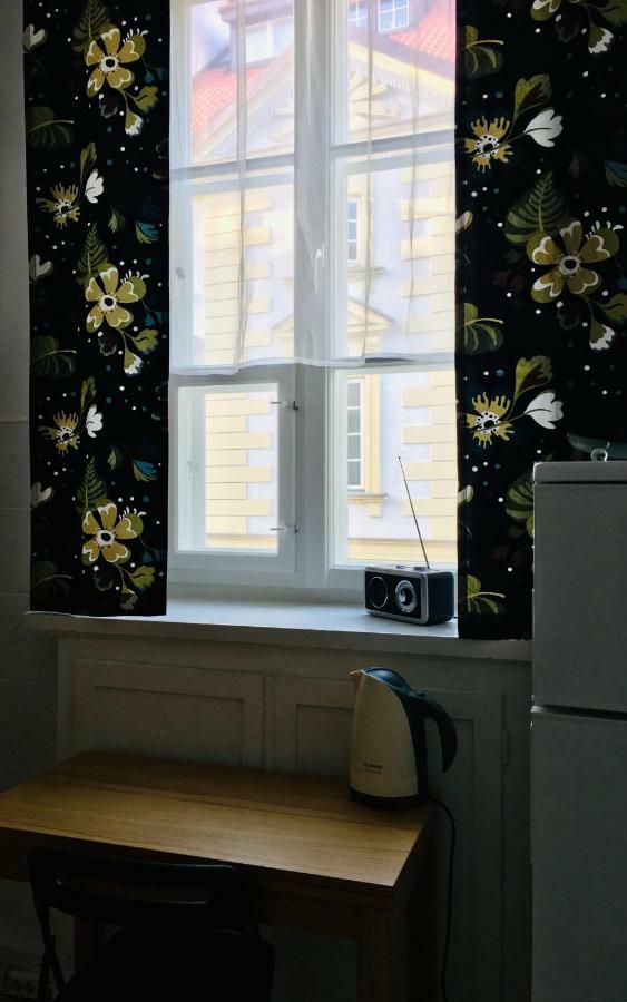 Przytulny Apartament Przy Barbakanie Варшава Экстерьер фото